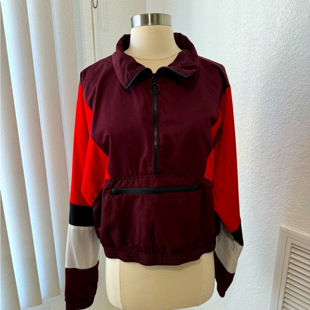 Aero Women’s Jacket Size Large Multi Color New without Tags